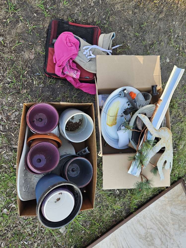 Free Pots