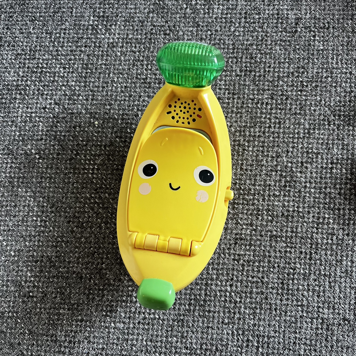 Bright Starts Babblin' Banana Ring & Sing Activity phone Toy thumbnail