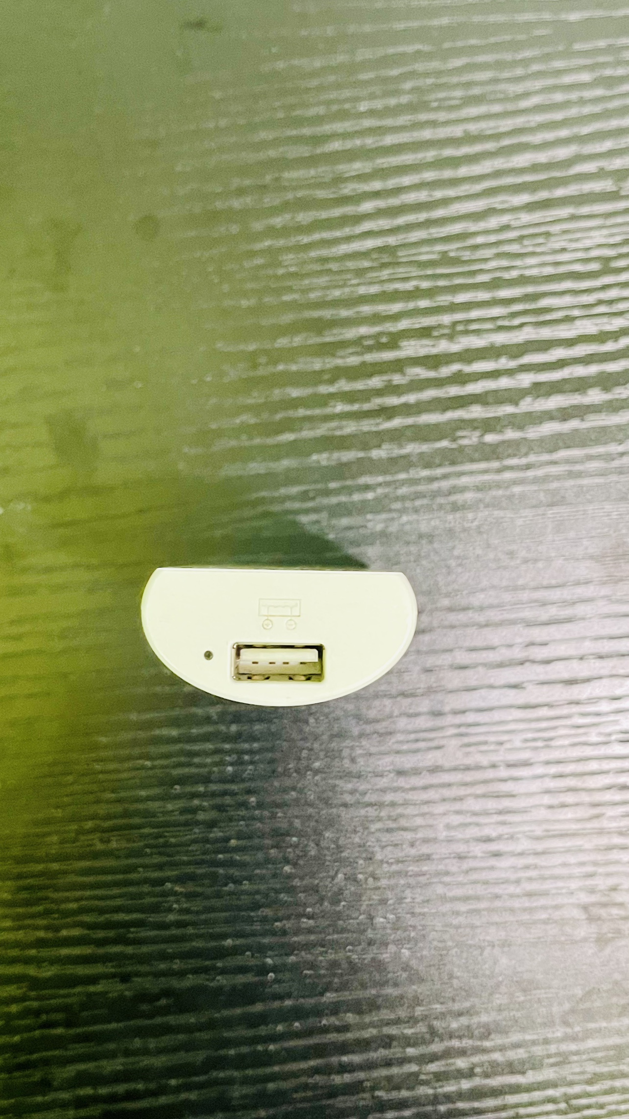 SONY Portable Charger - photo 4