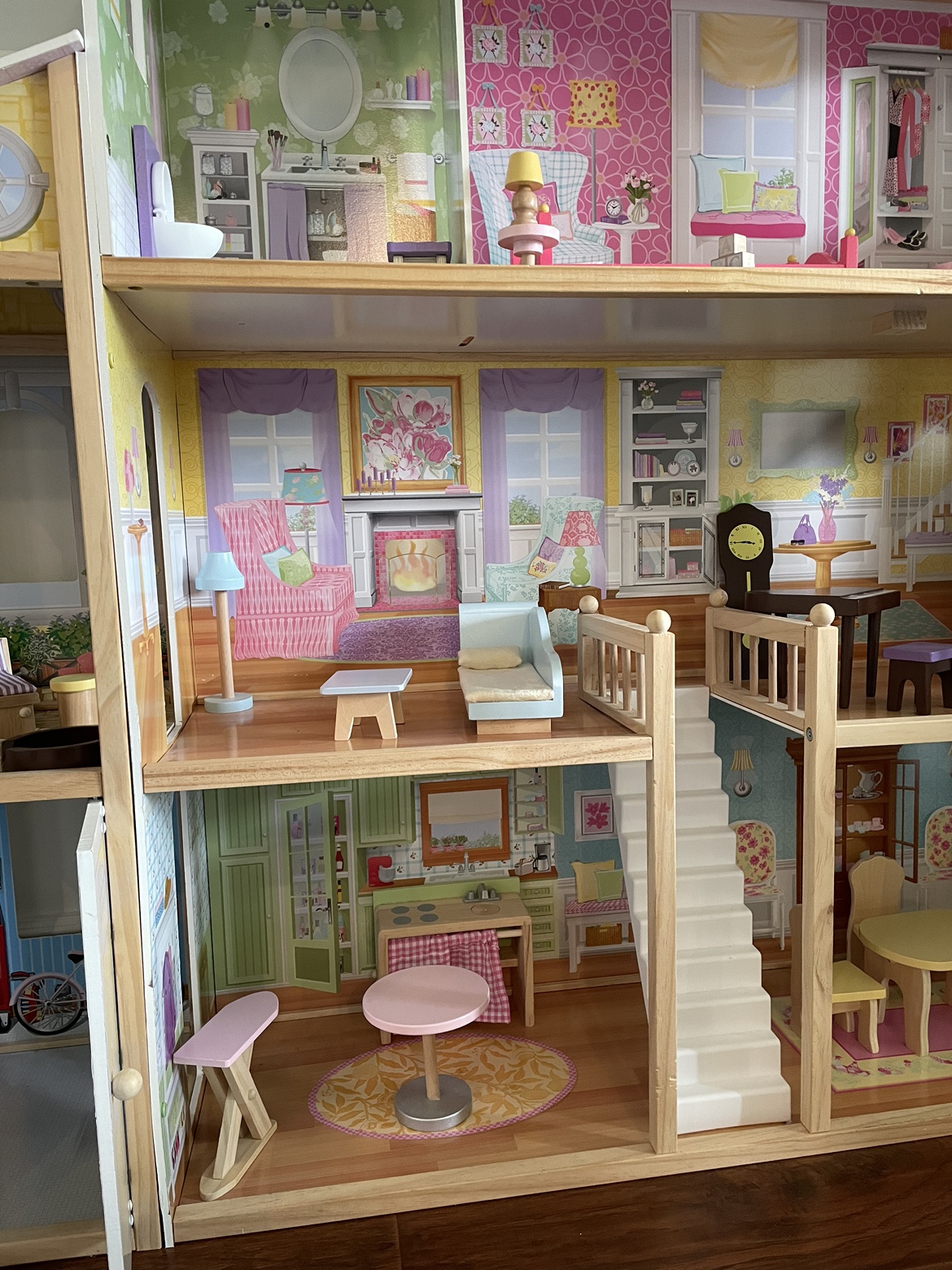 Dollhouse and furniture - photo 3