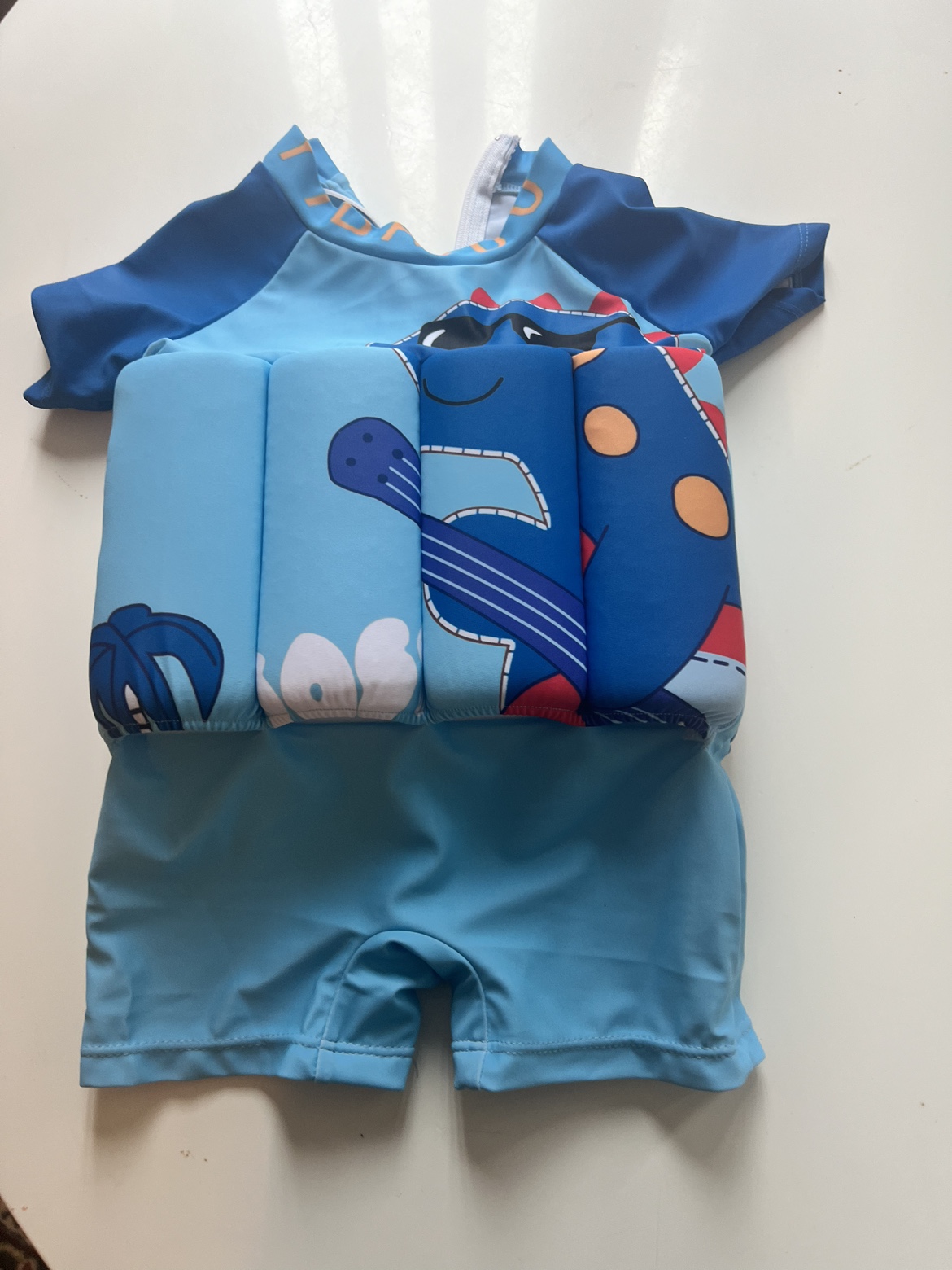 Children’s floating swimsuit