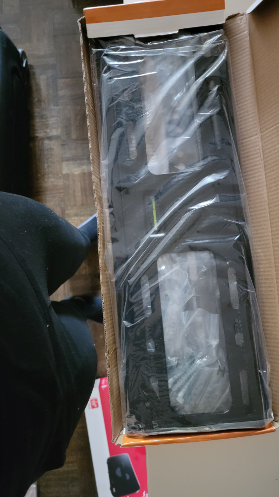 🌟Moving Sale 🌟 TV Mount Bracket - photo 2