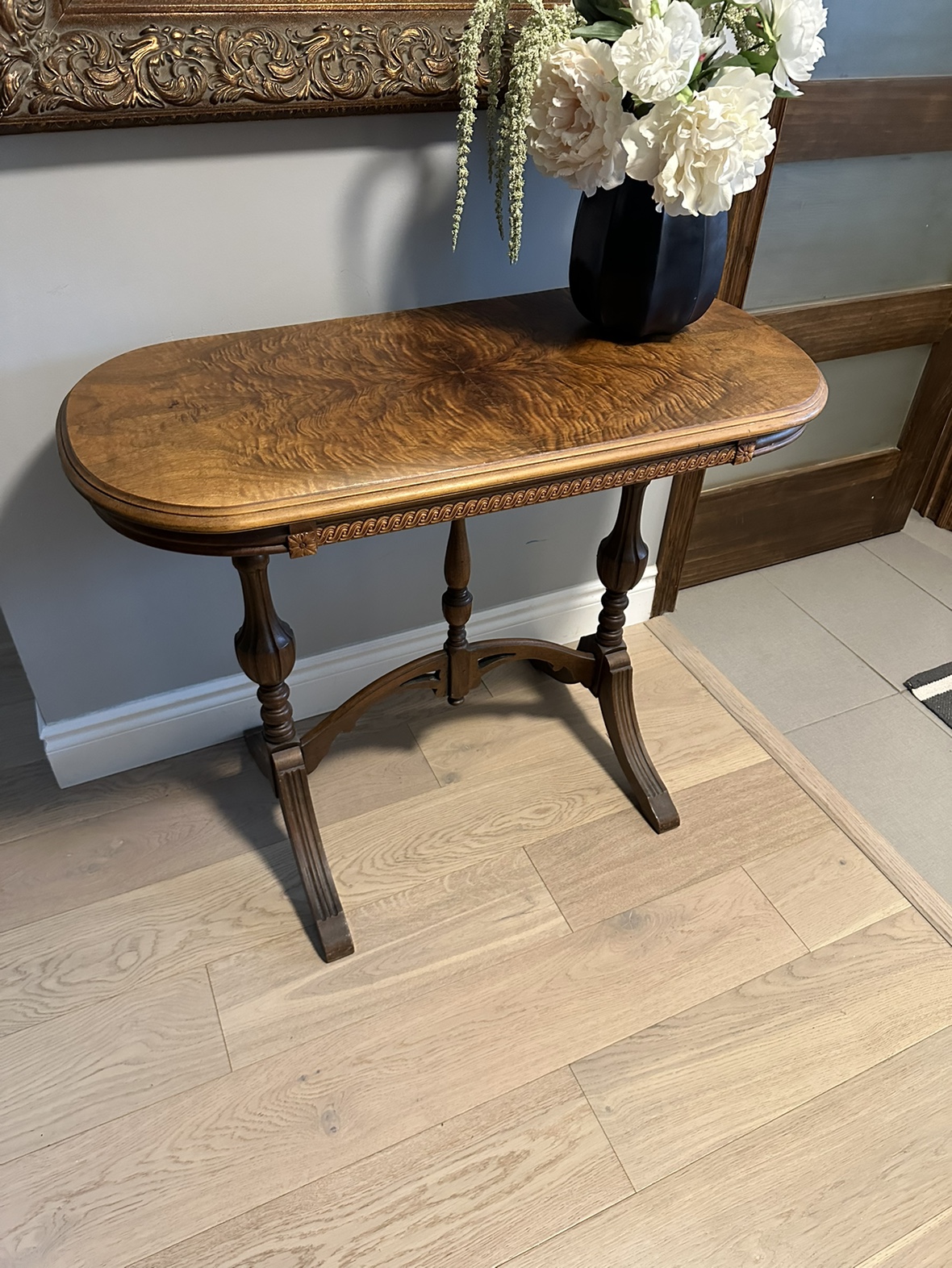 Oval hall table