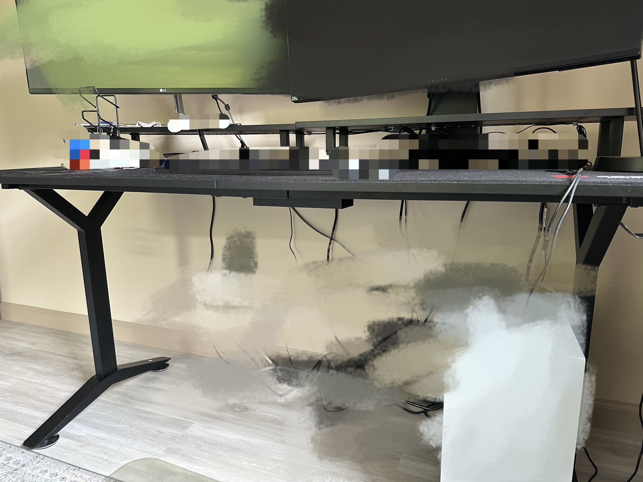 Gaming table