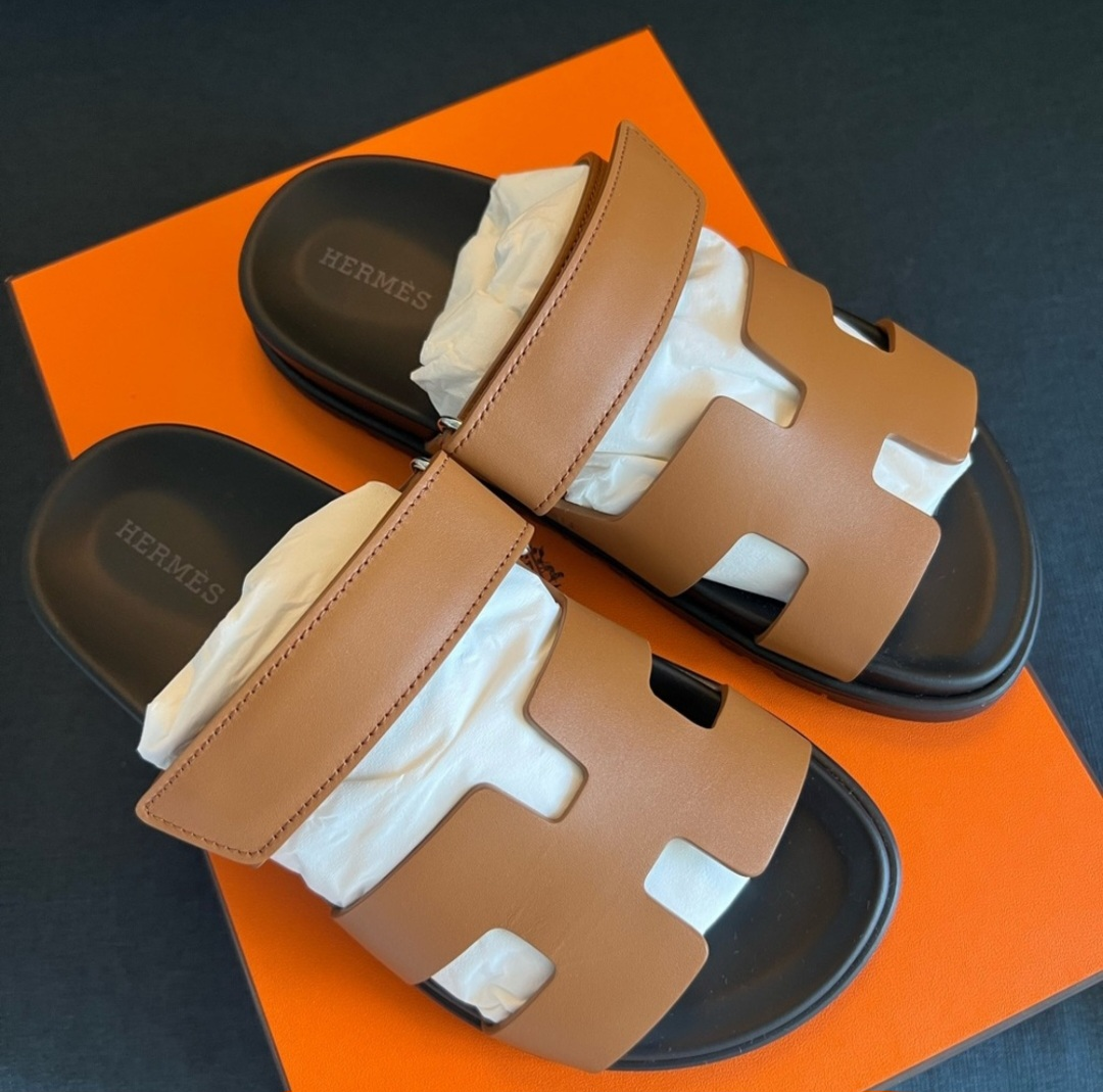 HERMES CHYPRE SANDALS 6.5