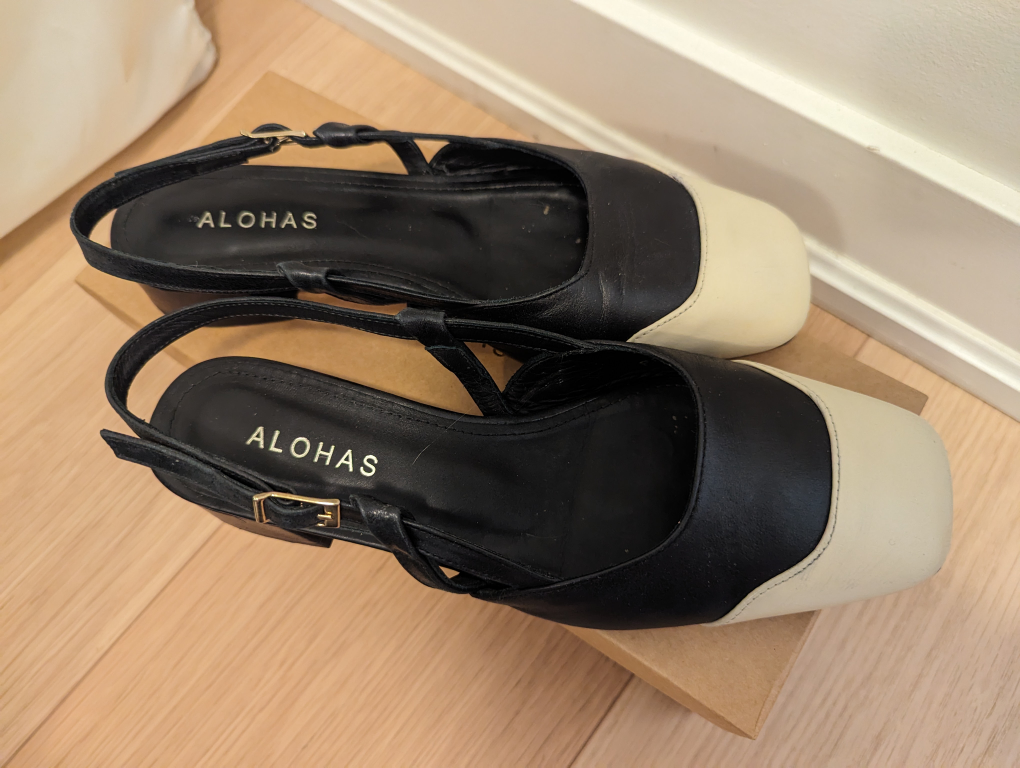 Alohas Noah Black Ivory Shoes Size 38/8W image indicator(2)