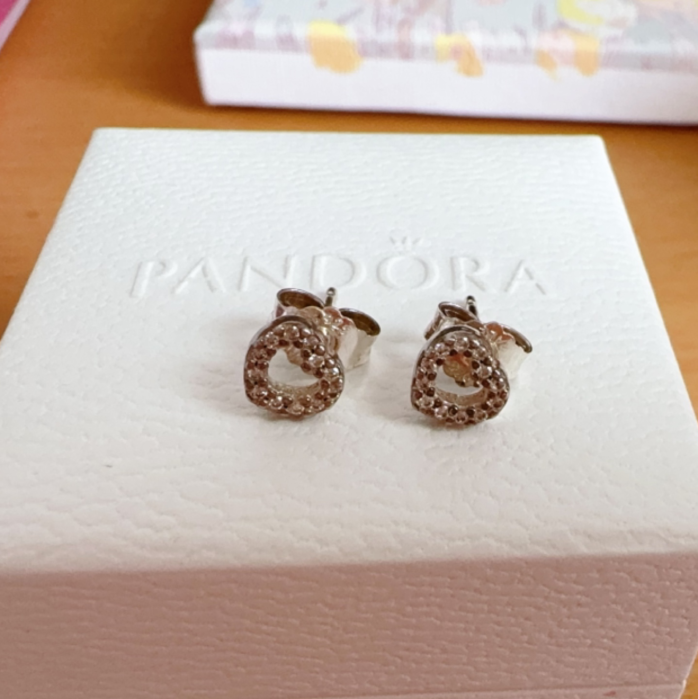 Pandora earrings thumbnail
