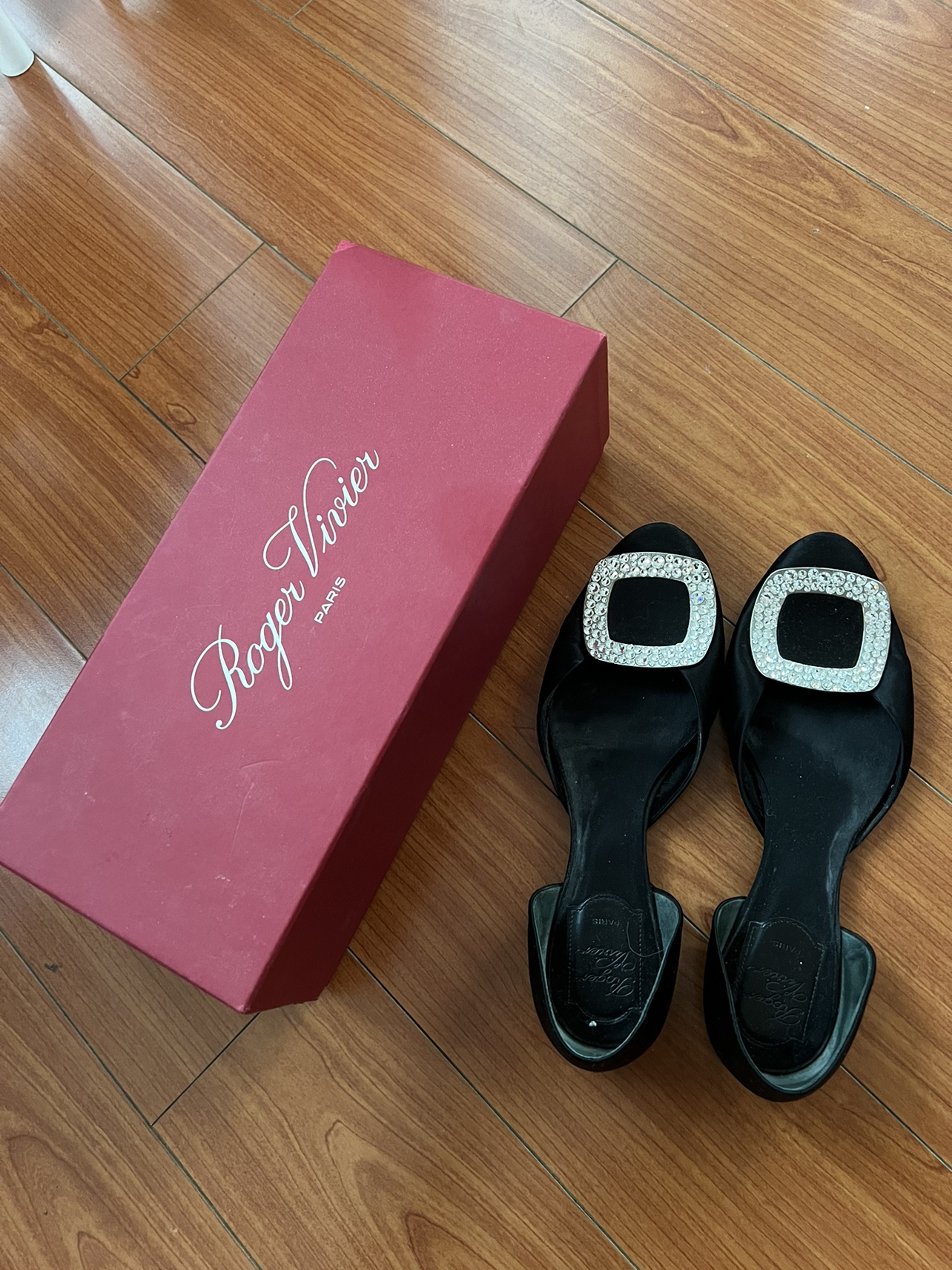 Roger Vivier Black Satin Flats Size 37 thumbnail