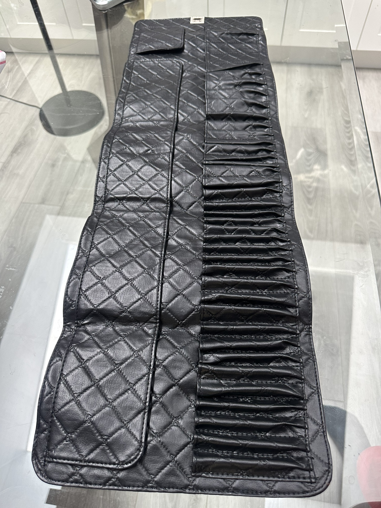 BH Cosmetics - Makeup Brush Holder image indicator(3)