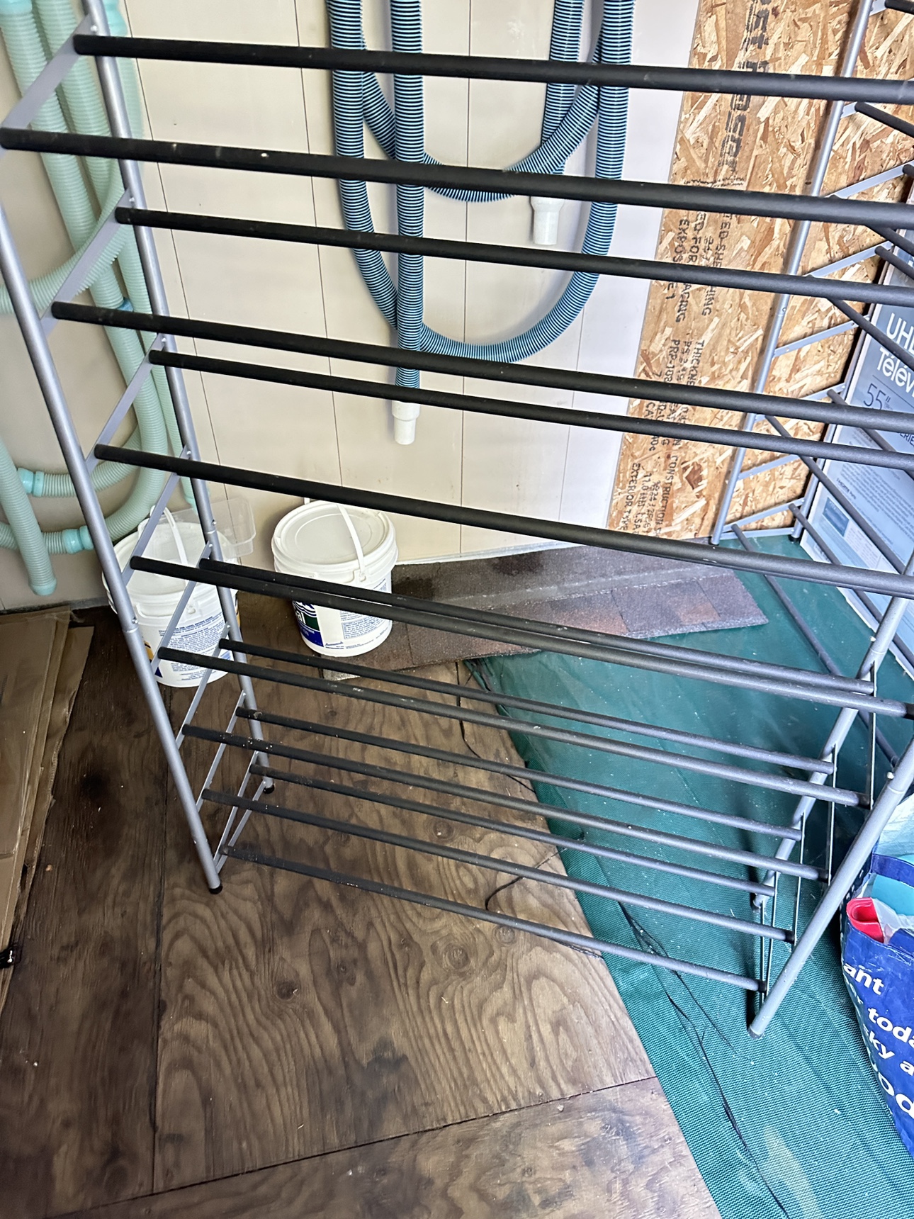 Shoe rack thumbnail