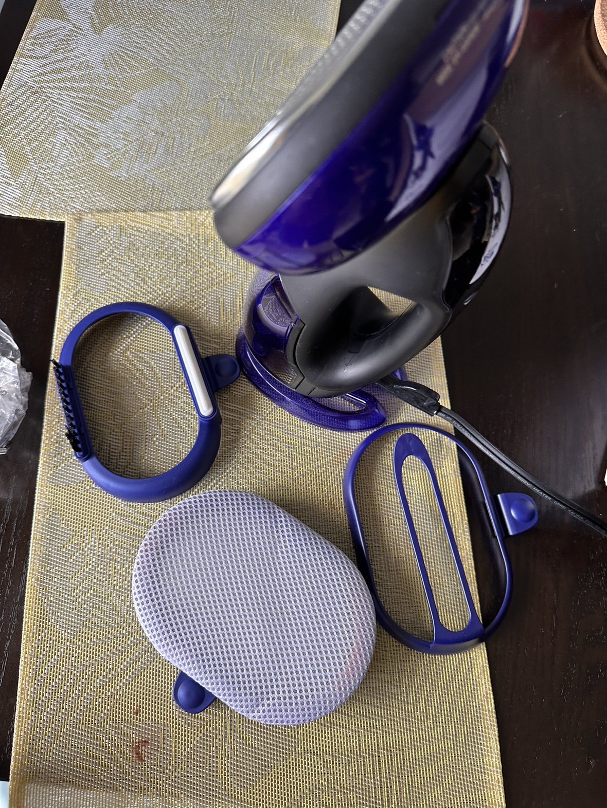 Conair - Steam & Iron - photo 2