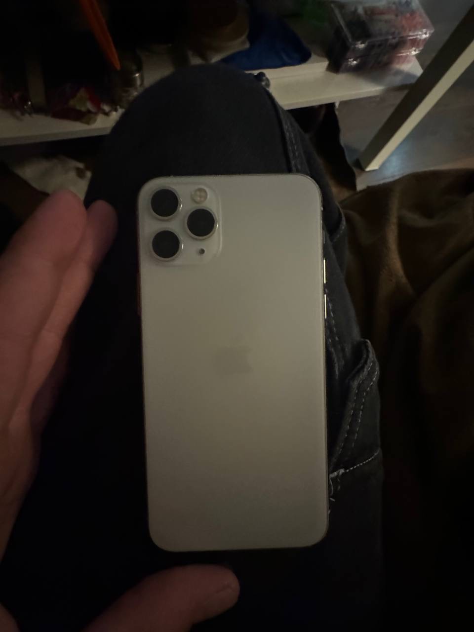 Apple iPhone 11 Pro - photo 2