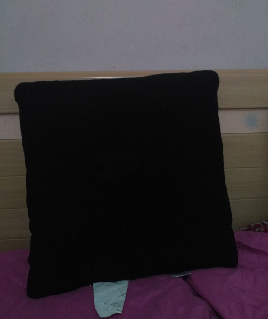 Shimmer Pillow image indicator(3)