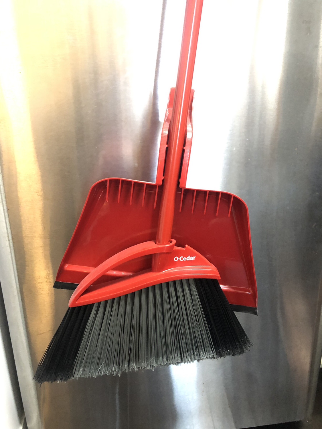 Broom & Step-On Dustpan image indicator(2)