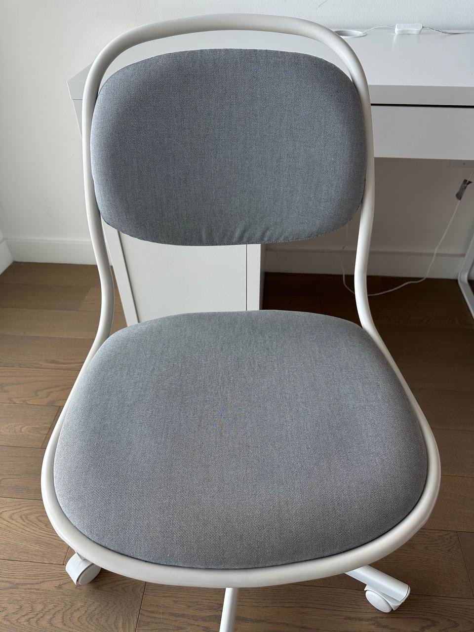 IKEA kids table, chair and lamp - photo 2