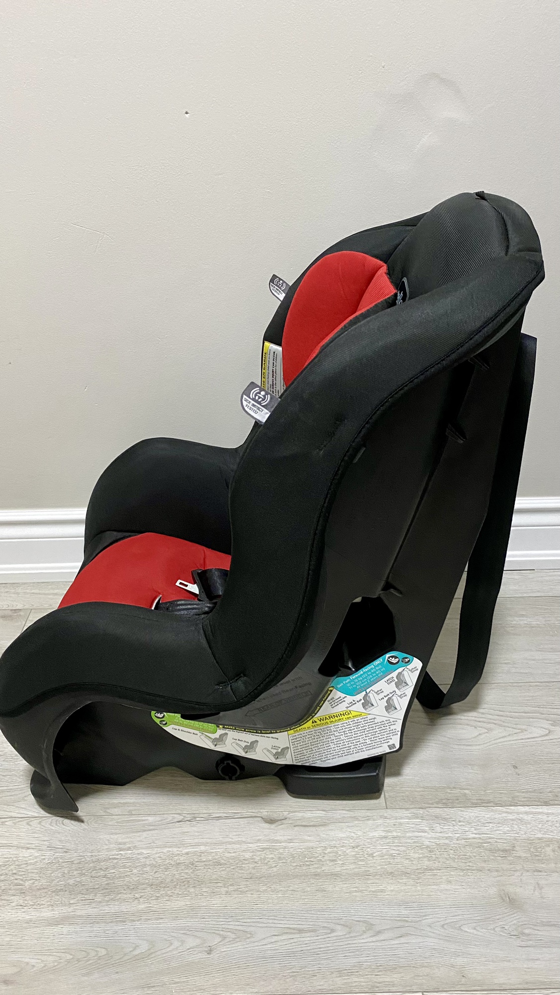 Car seat: Evenflo Tribute Convertible (Jupiter) - photo 2