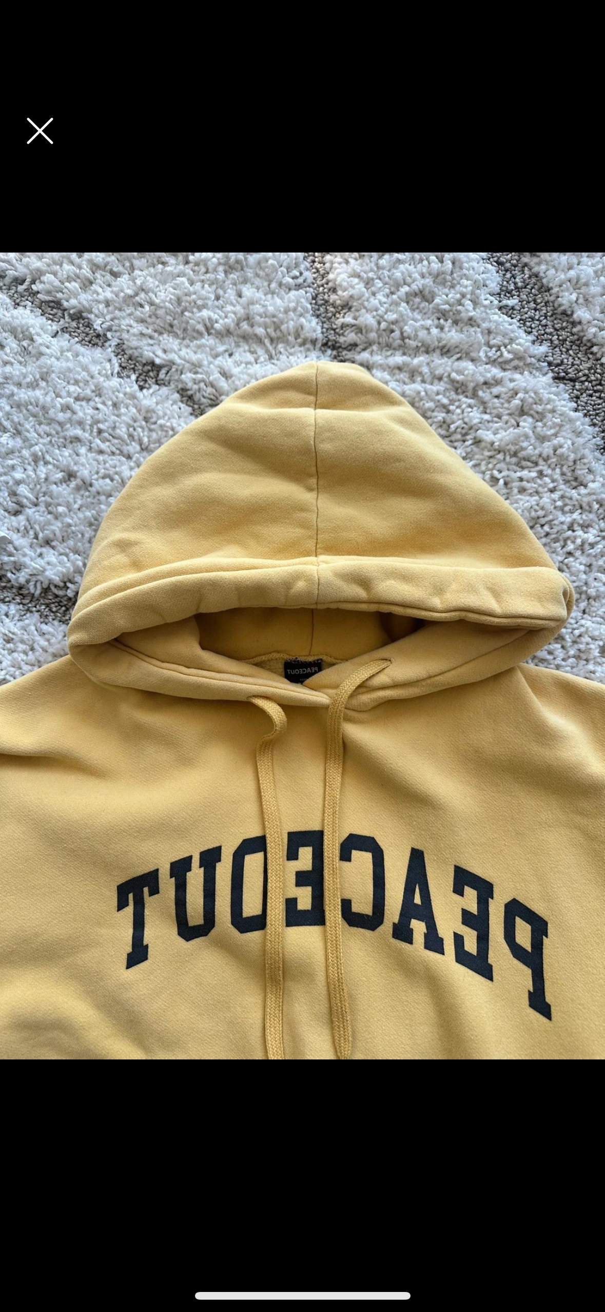 a yellow hoodie L - photo 2