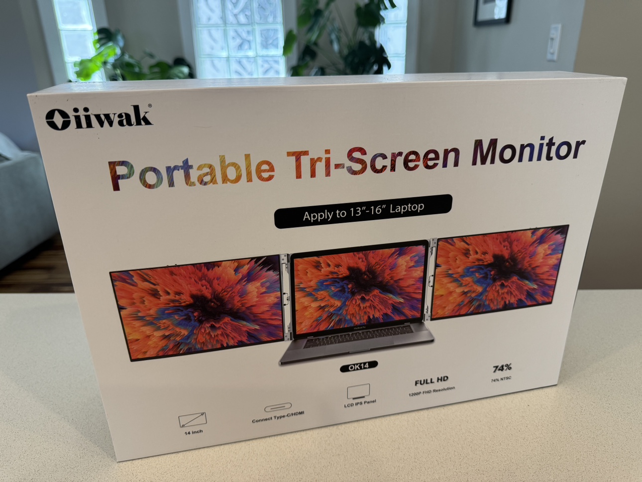Oiiwak Dual 1200p monitor - brand new