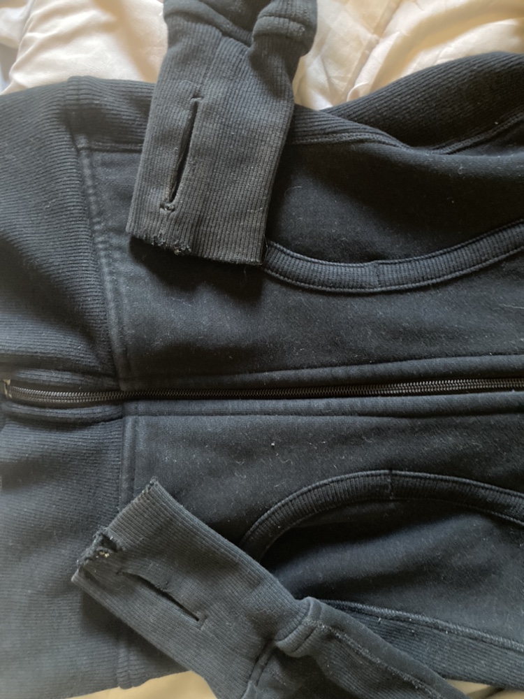 Lululemon size 4 image indicator(2)