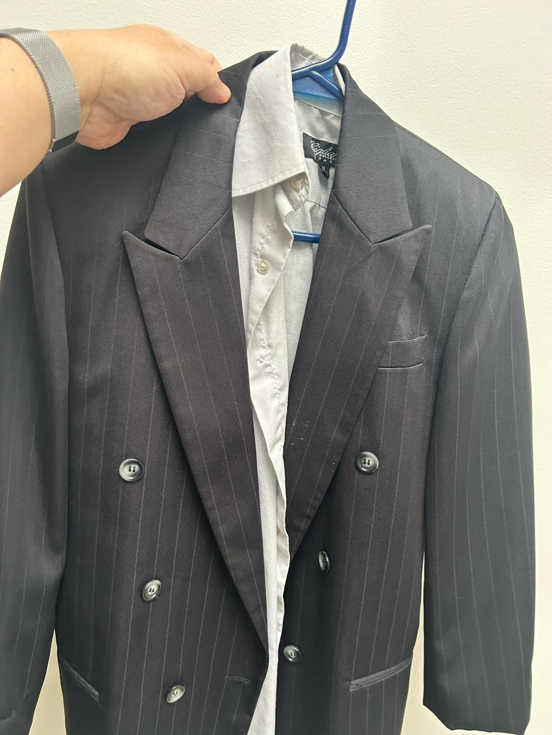 Suit jacket thumbnail