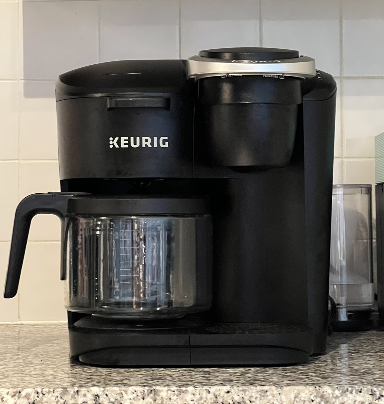 Almost new Keurig machine with FREE coffee pods