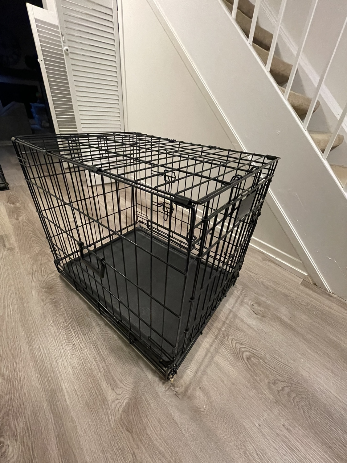 Medium Dog Crate thumbnail