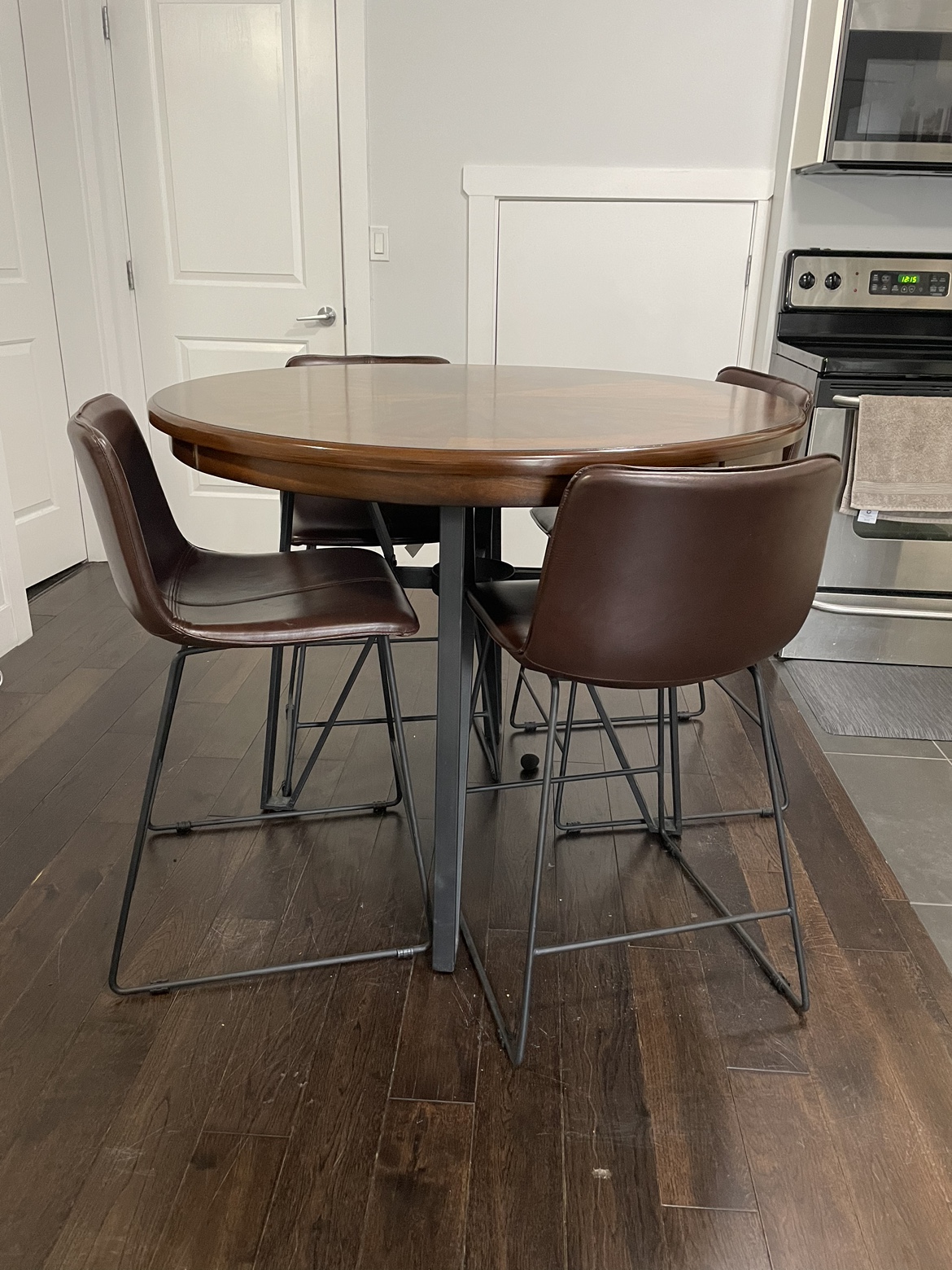 Leo 5-Piece Counter-Height Dining Set - Brown Cherry, Brown