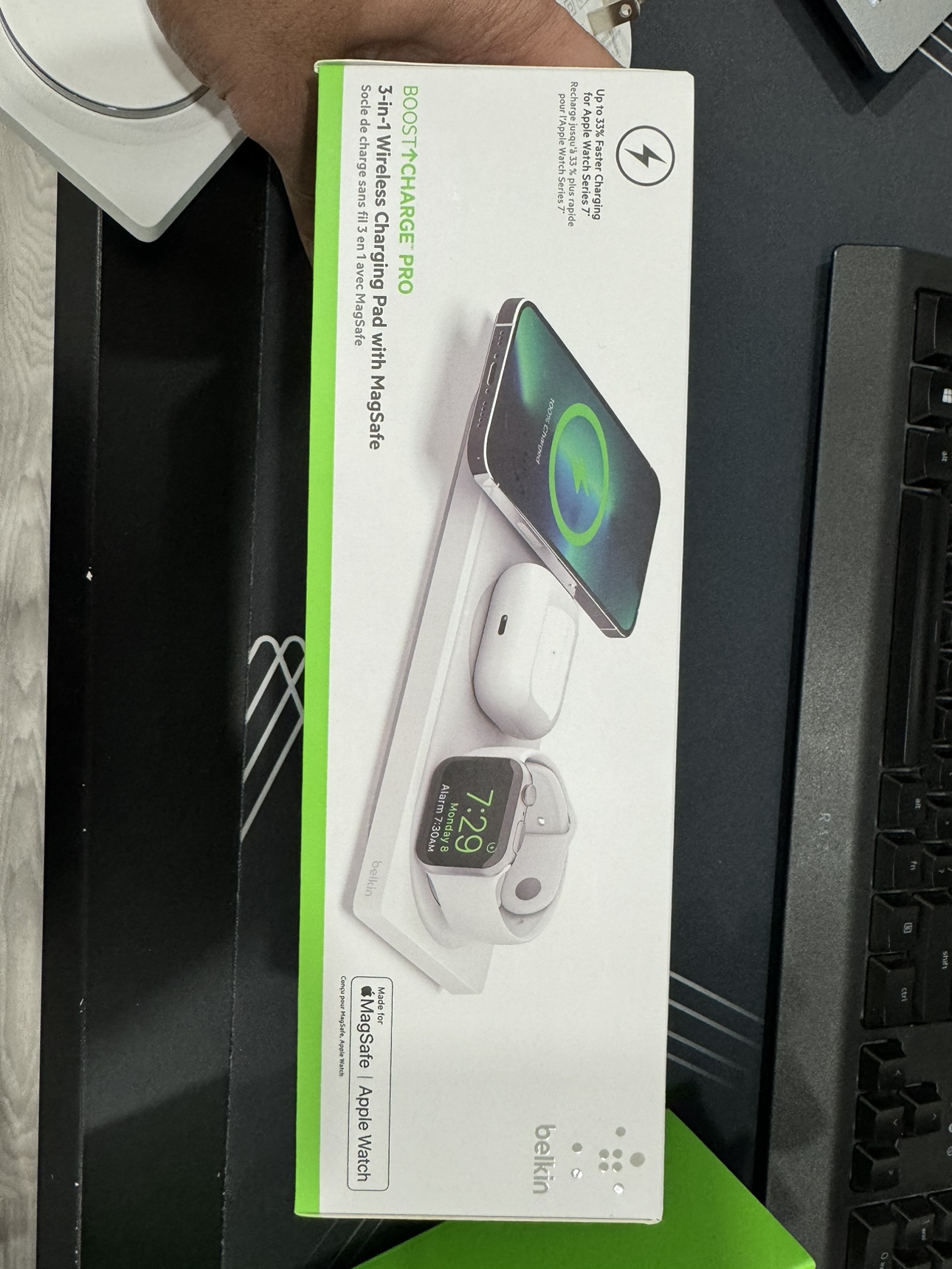 Belkin Boost charge 3 in 1 wireless charging pad with MagSafe - photo 2