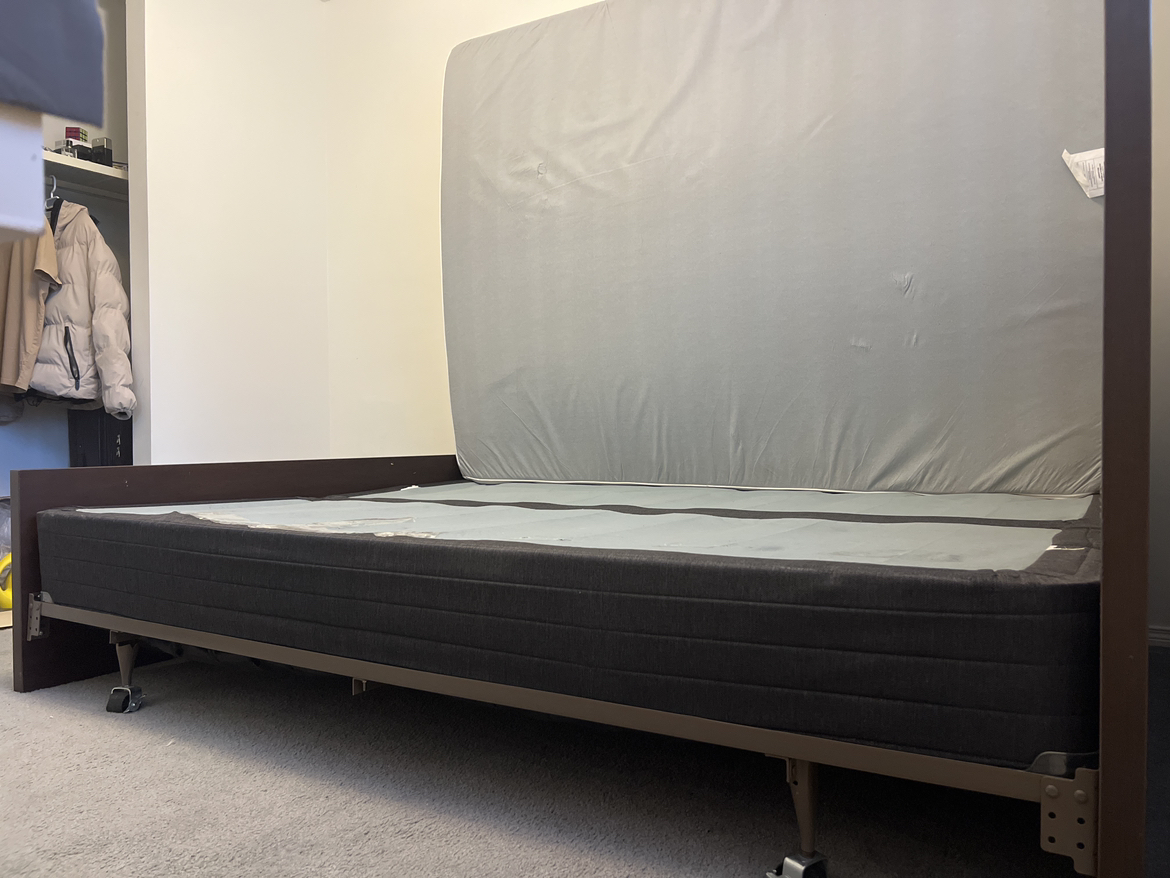 Queen bed with bed frame and raiser 3 in 1 - photo 2