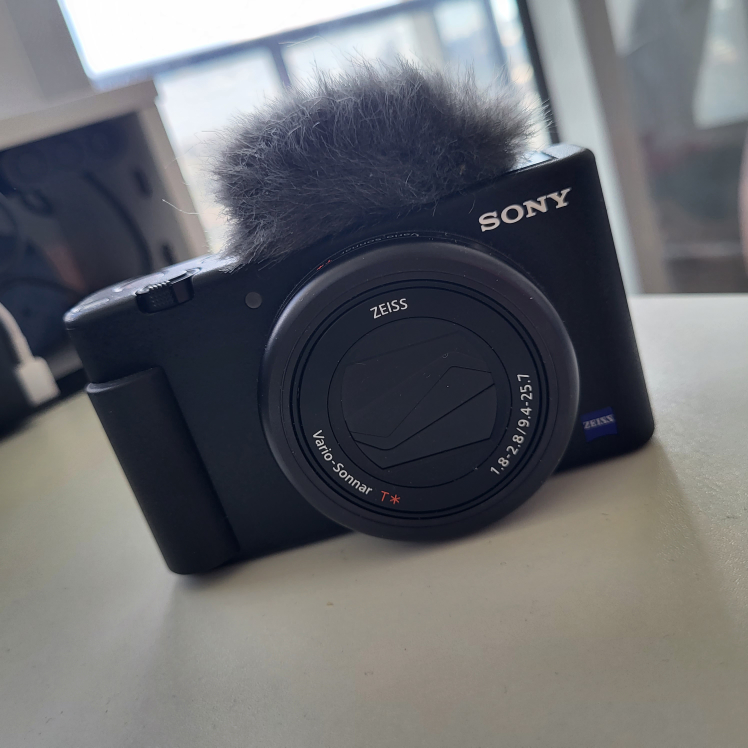 Sony Cyber-shot ZV-1 Digital Camera - Black