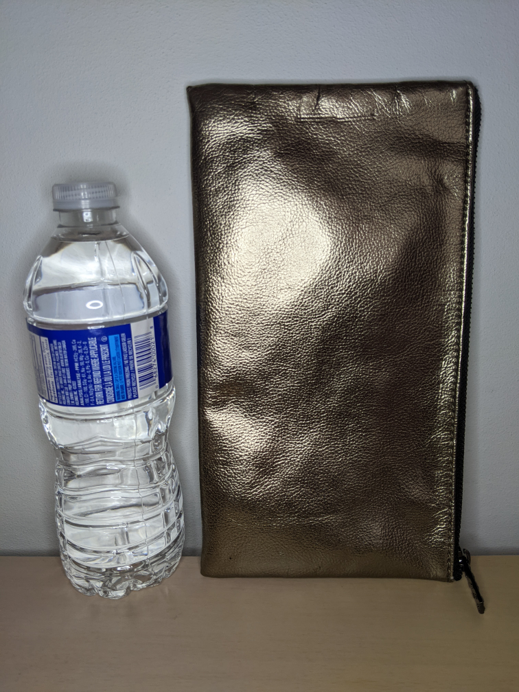 Burberry Beauty Tote Gold Make Up Bag Zipper Vintage Rare image indicator(2)