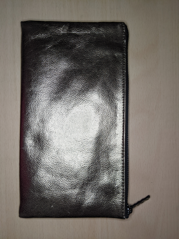 Burberry Beauty Tote Gold Make Up Bag Zipper Vintage Rare image indicator(4)