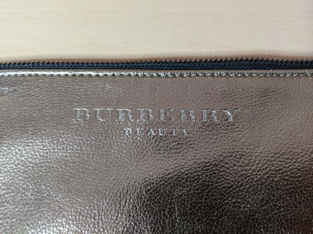 Burberry Beauty Tote Gold Make Up Bag Zipper Vintage Rare image indicator(5)