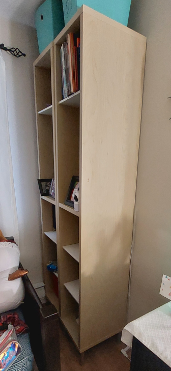 2 shelves