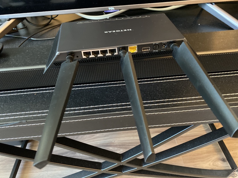 Net gear Nighthawk internet modem image indicator(3)