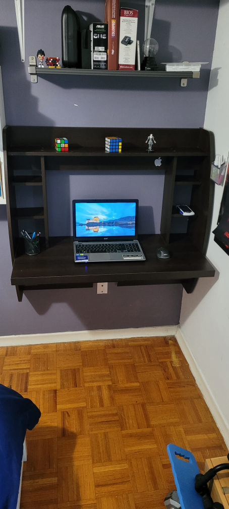 Floating desk thumbnail