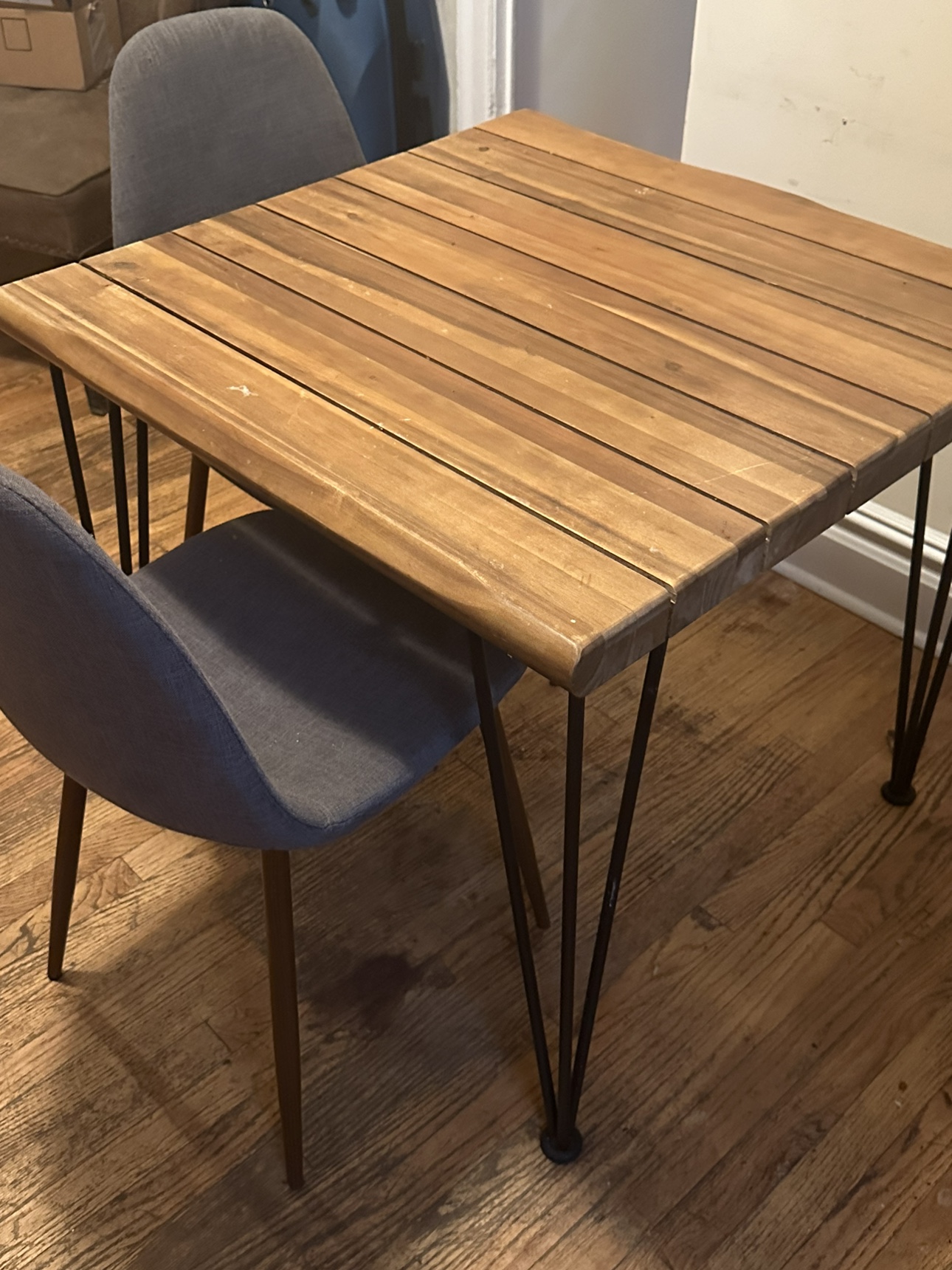 Dinner table + 2 chairs - photo 2