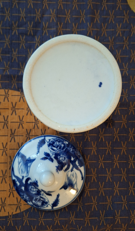 Small ceramic pot #freecycle image indicator(5)