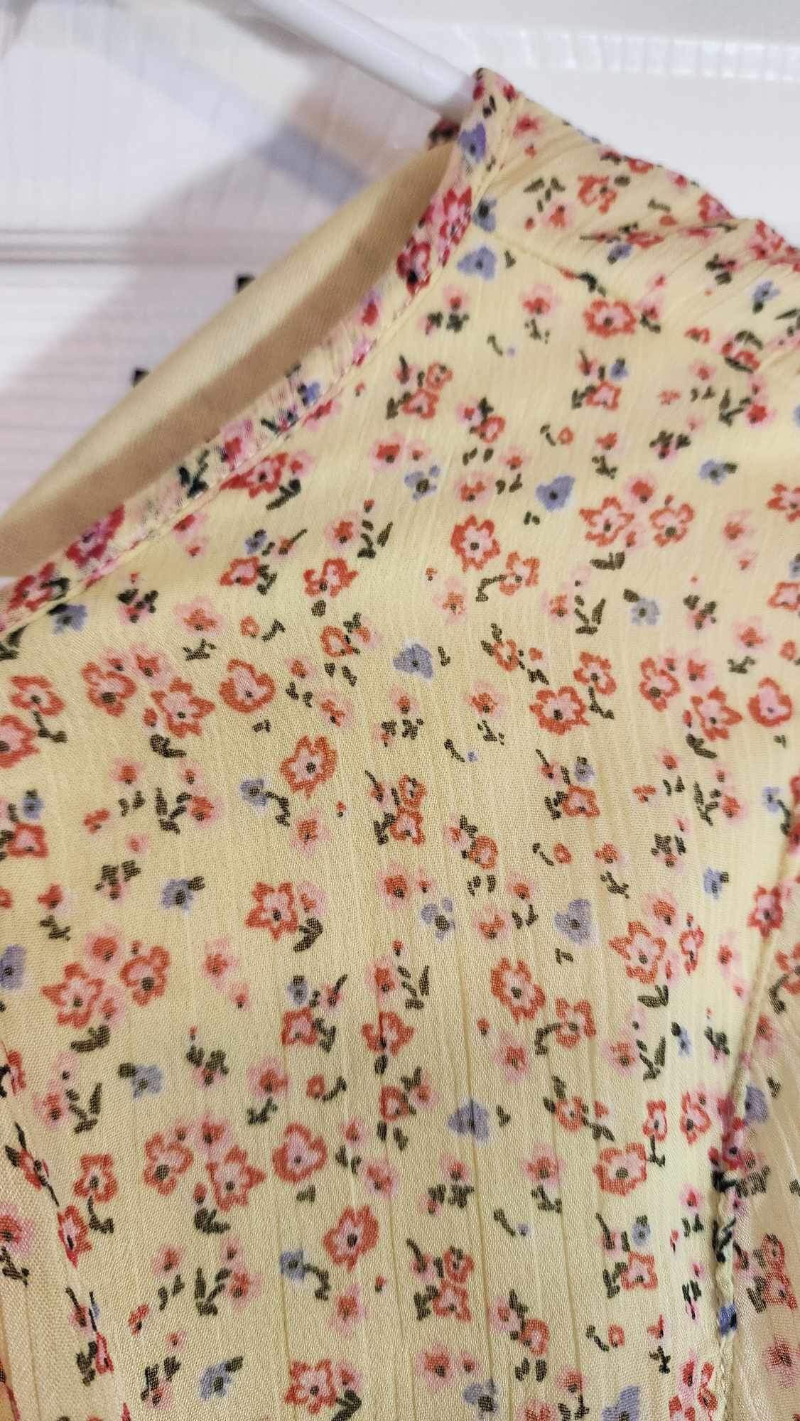 Beautiful Women's dress - photo 3