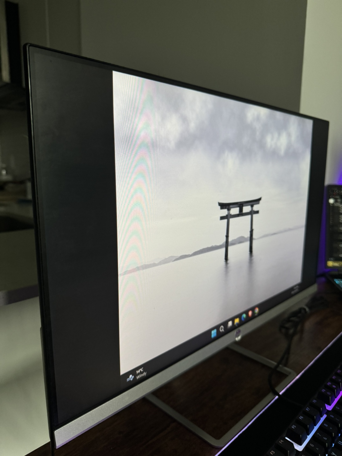 HP 24-inch LED monitor - photo 3