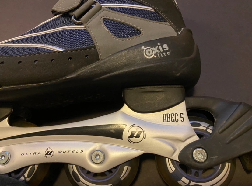 Ultra Wheels ABEC5 Roller Blades (Size 10) image indicator(2)