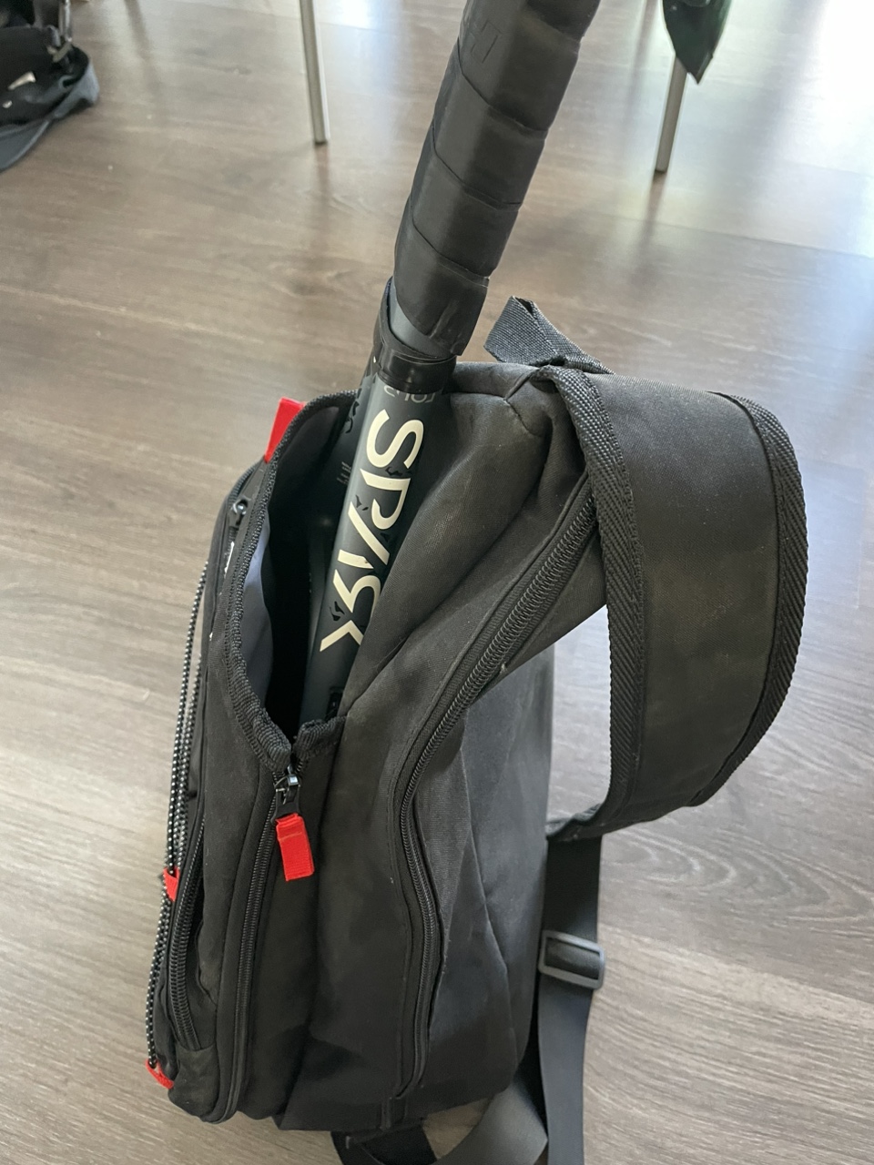 Tennis slingbag image indicator(2)