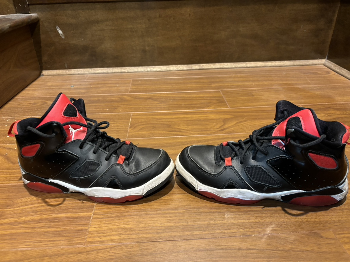 Jordan Flight Club '91 - Size 3Y Basketball Shoes image indicator(2)