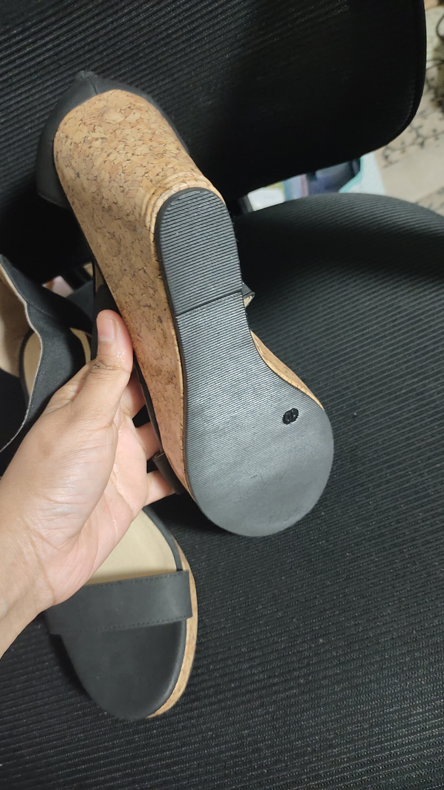 sandals size 10 - photo 2