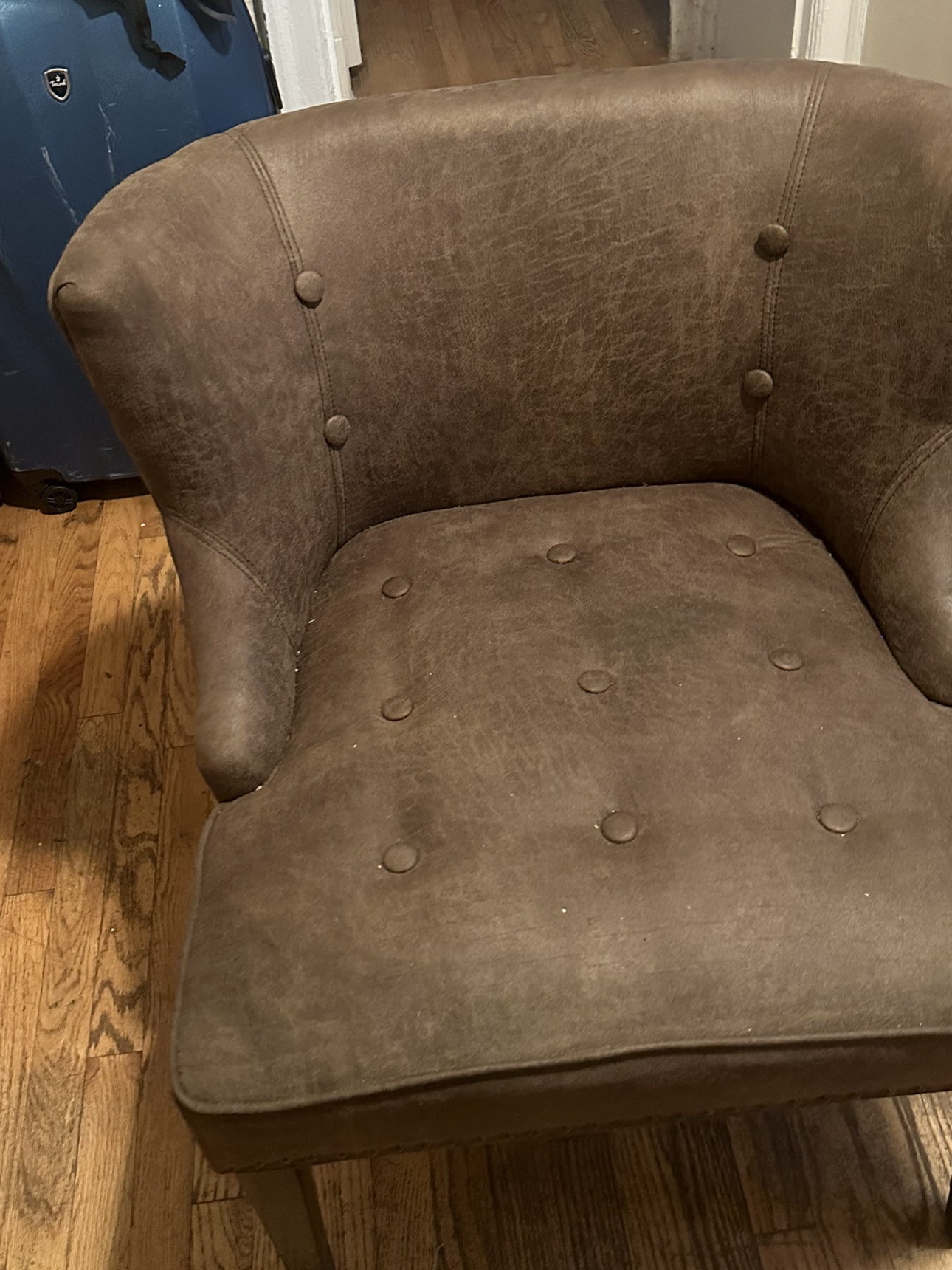 Chair - photo 2