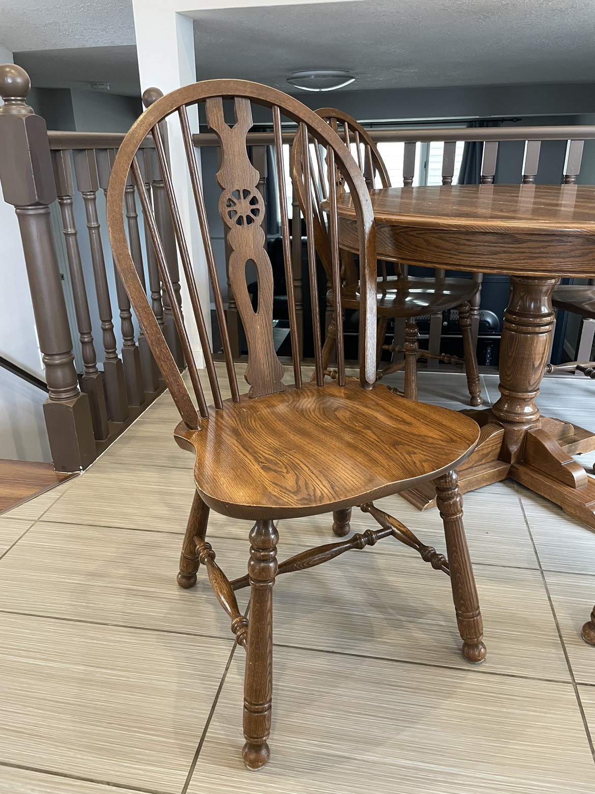 Wood extendable dining table with 4 chairs - photo 5