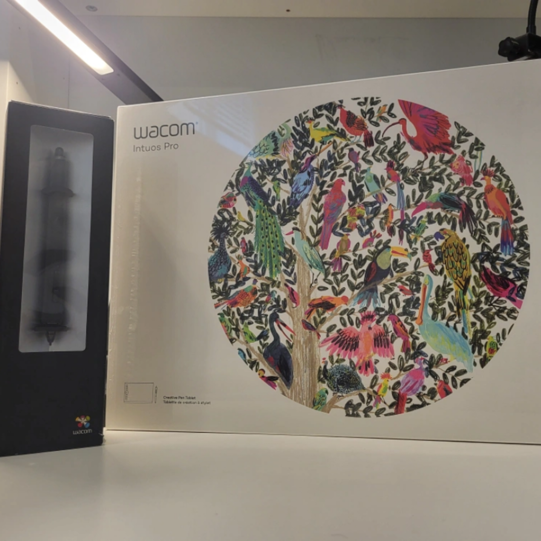 New Wacom Intuos Pro 13.3x8.6x0.3