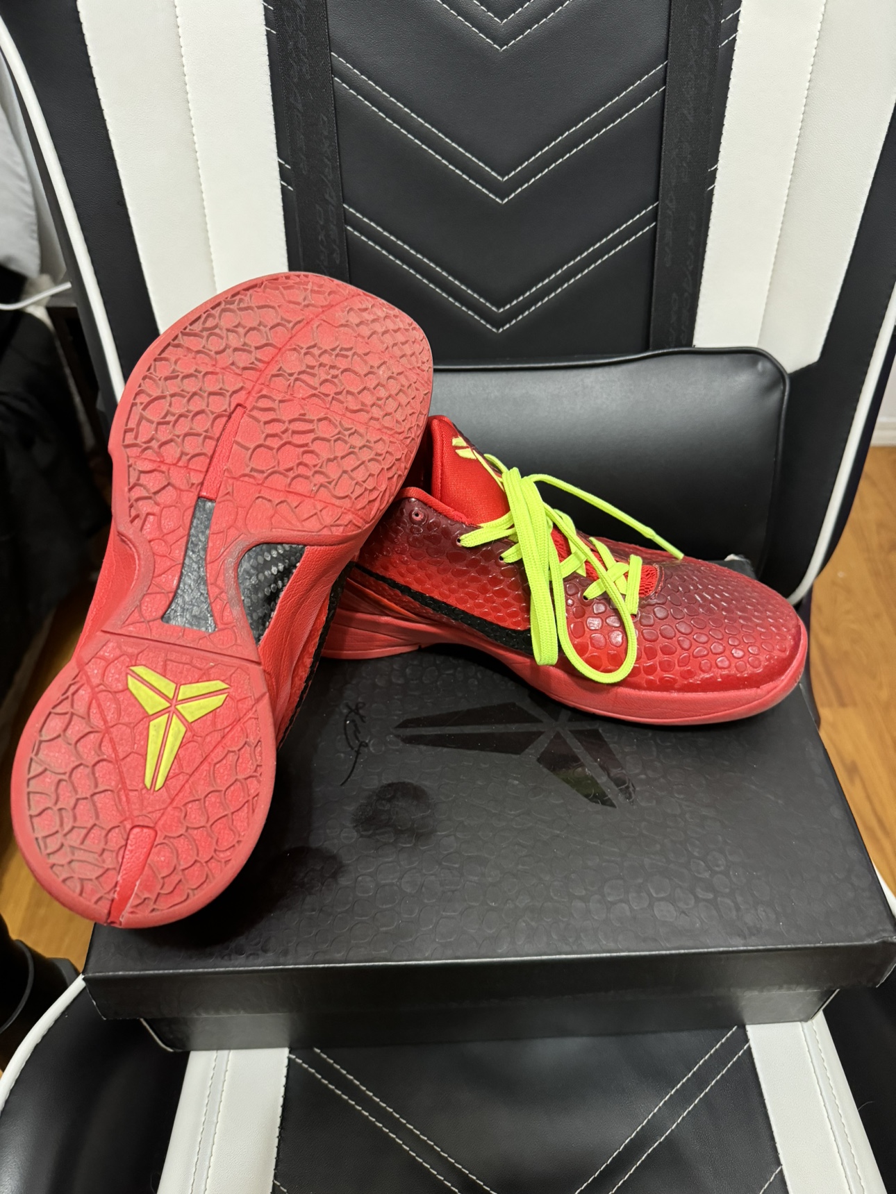 Kobe 6 “Reverse Grinches” - photo 3