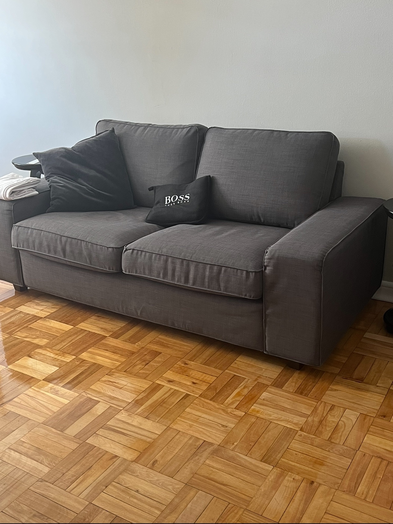 🔥moving: IKEA kivik loveseat/ sofa $150 pick up only - photo 4
