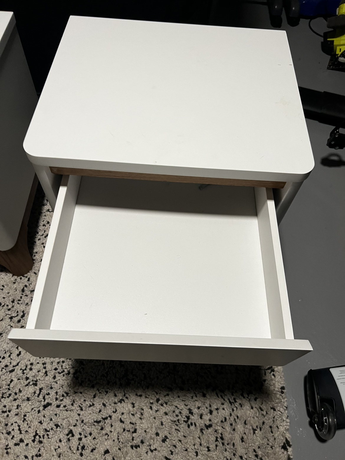 Night stands - photo 3
